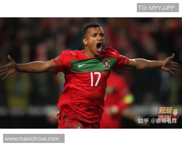 足球中锋球星盘点:世界顶级前锋风采与未来之星的崛起